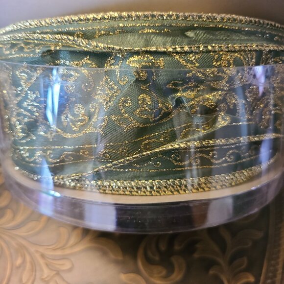 55 Yards × 2.5" CHRISTMAS Wired Ribbon New Designer Gold Edge Green Wreath Bow - Picture 2 of 3